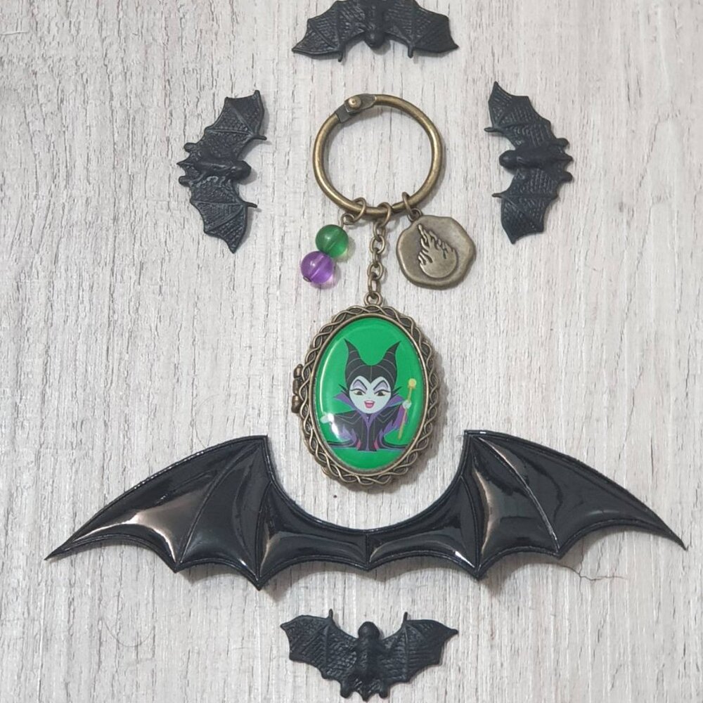Unisex Maleficent Villain Queen Sleeping Beauty KeyChain Handbag Charm Accessory